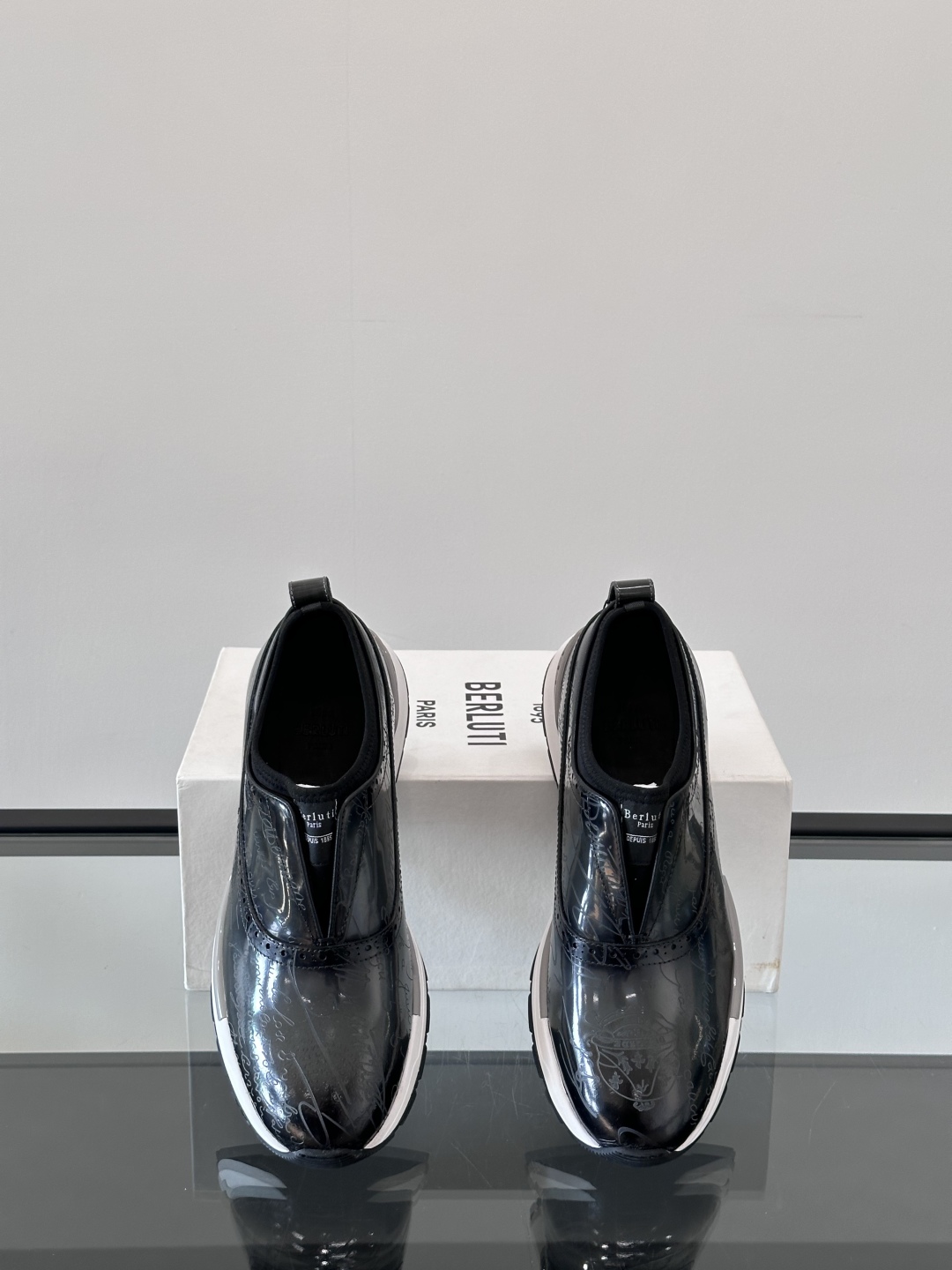 BERLUTI Мужские кроссовки коровья кожа