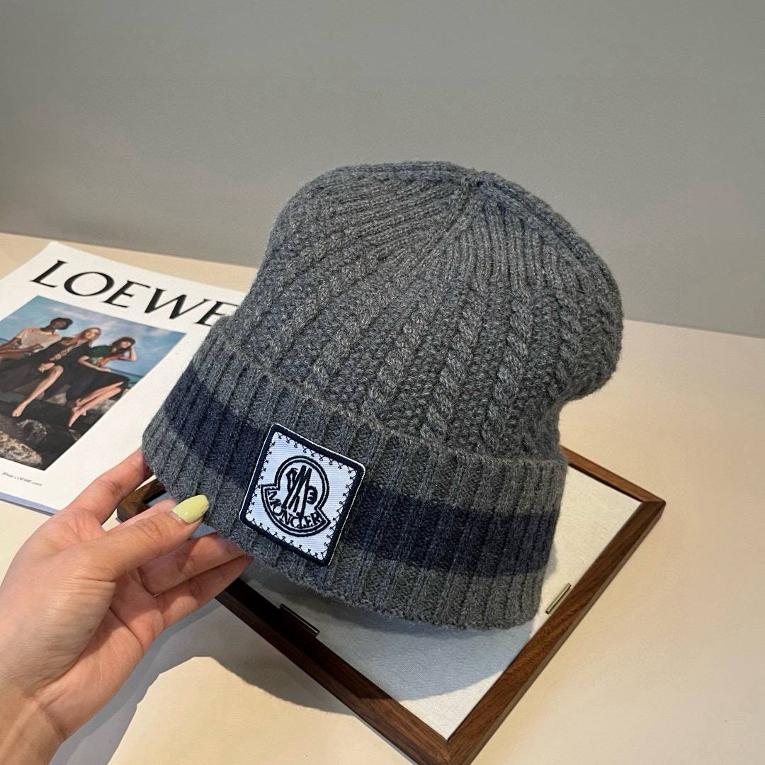 MONCLER Мужская шапка MONCLER Мужская шапка