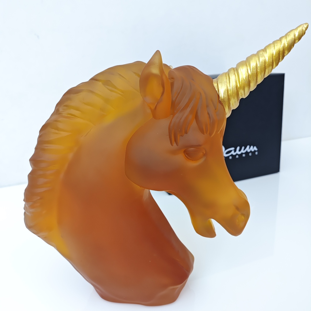 DAUM Хрустальный орнамент единорог