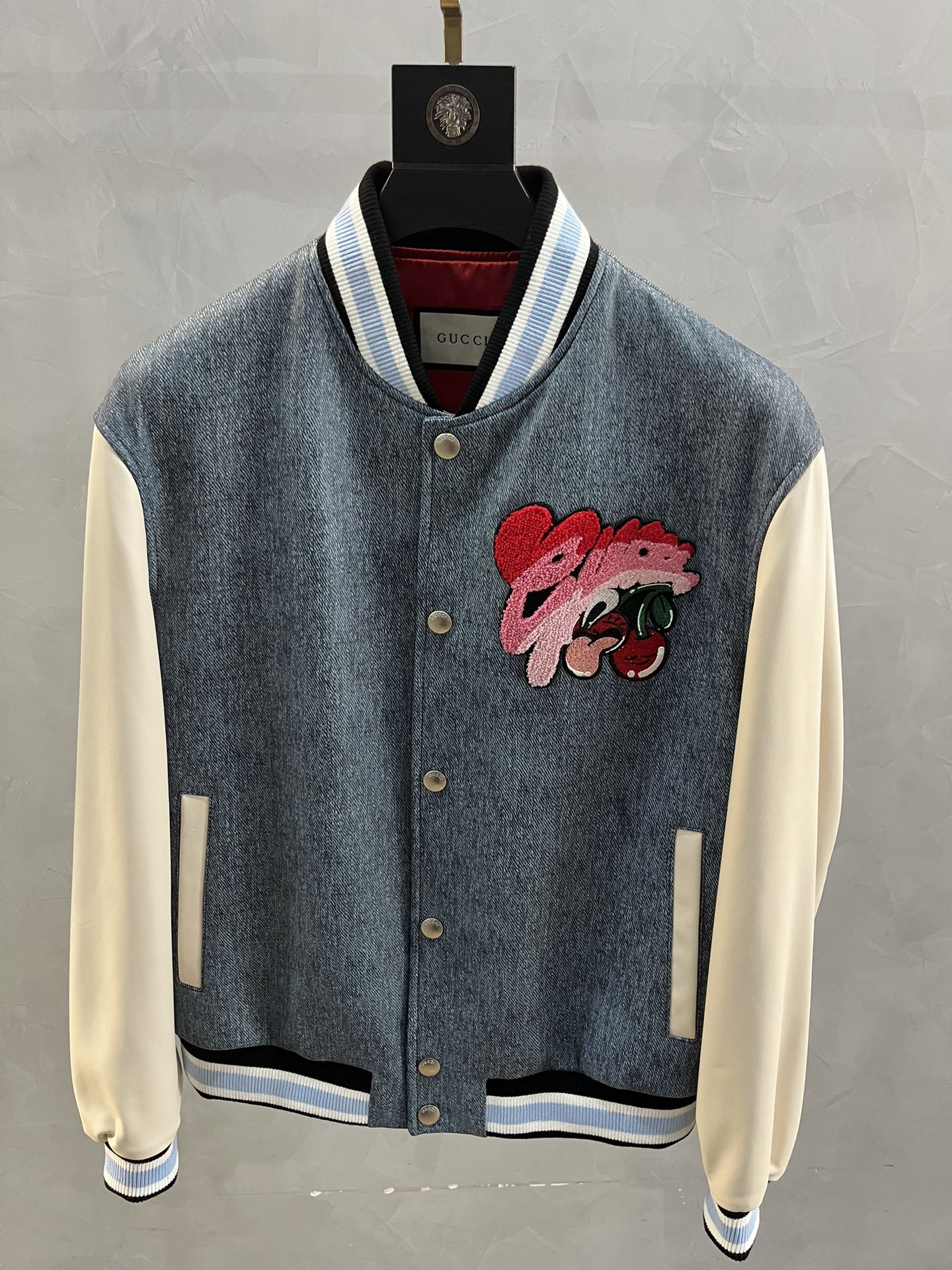 GUCCI Мужская джинсовая куртка GUCCI Мужская джинсовая куртка