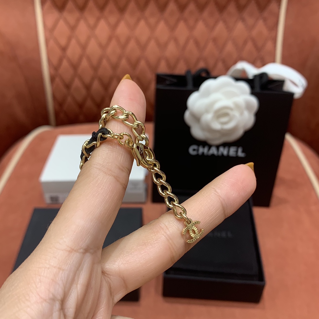 CHANEL Женское колье CH-22P Black Heart CHANEL Женское колье CH-22P Black Heart