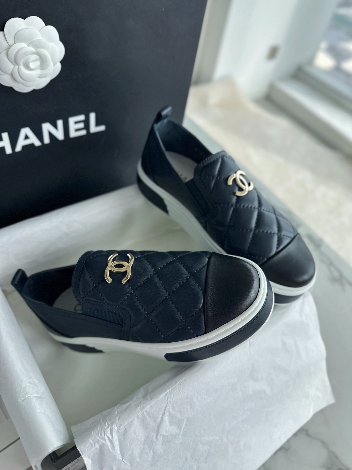 CHANEL Женские мокасины из кожи ягненка