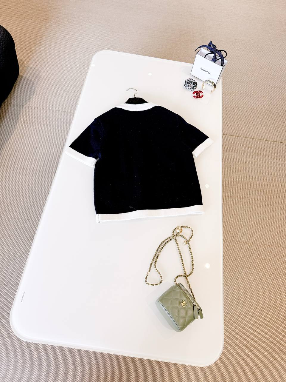 СHANEL Женская футболка из кашемира СHANEL Женская футболка из кашемира