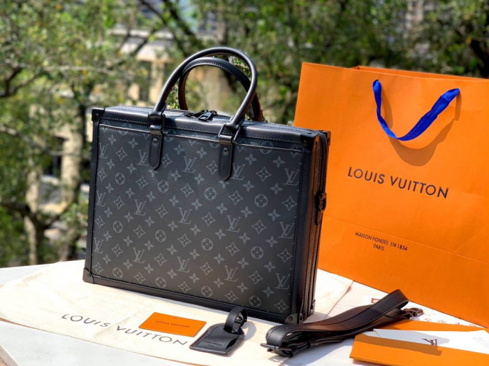 LOUIS VUITTON Мужской портфель Soft Trunk