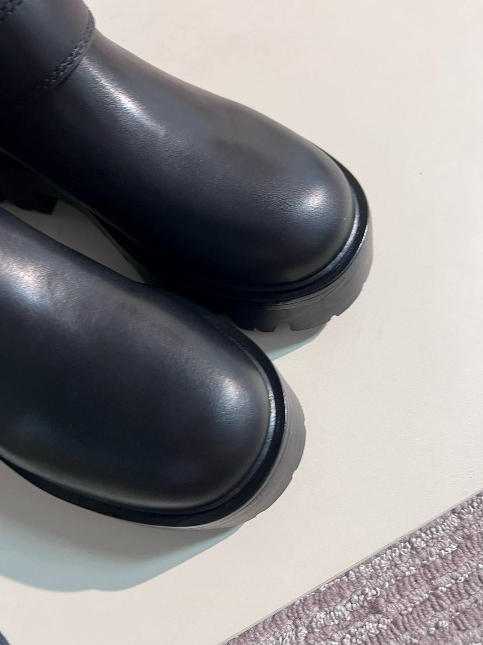 PRADA Женские ботинки из воловьей кожи PRADA Женские ботинки из воловьей кожи