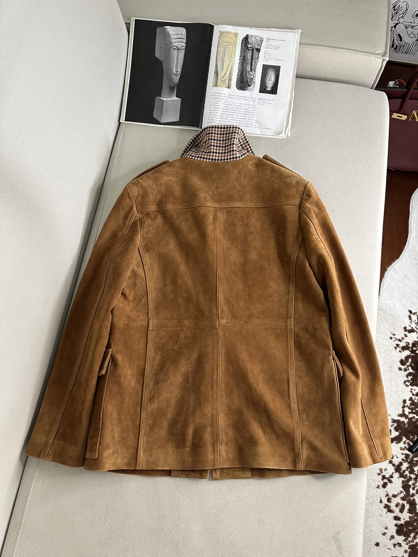 LORO PIANA Женская куртка из замши LORO PIANA Женская куртка из замши