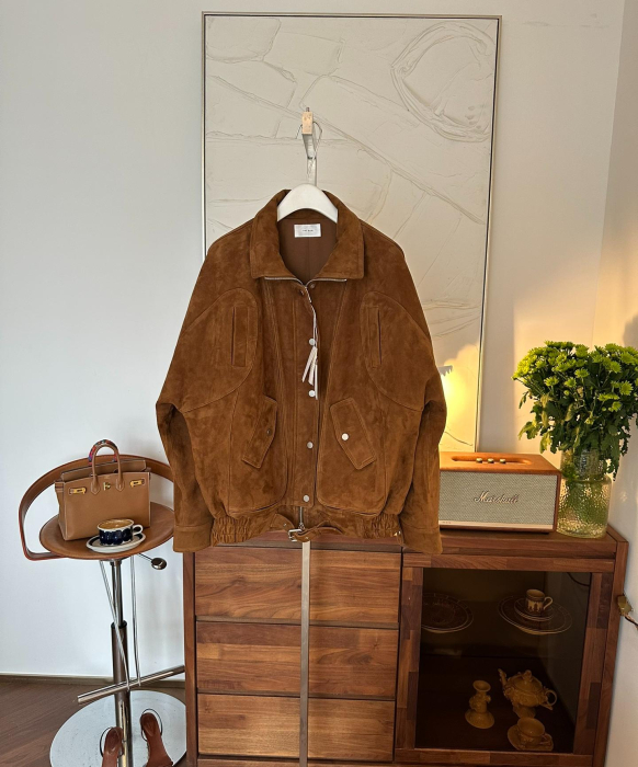 THE ROW Женская куртка из замши