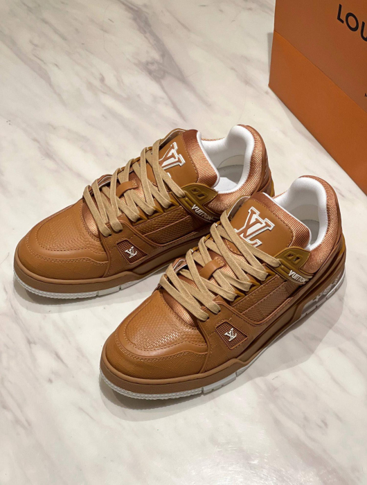 LOUIS VUITTON Мужские кроссовки LOUIS VUITTON Мужские кроссовки