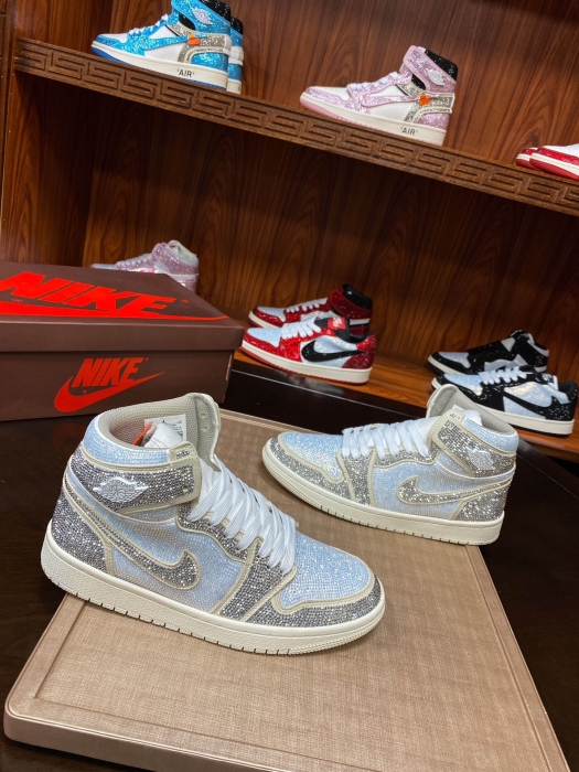 NIKE Кроссовки Qiao Yi