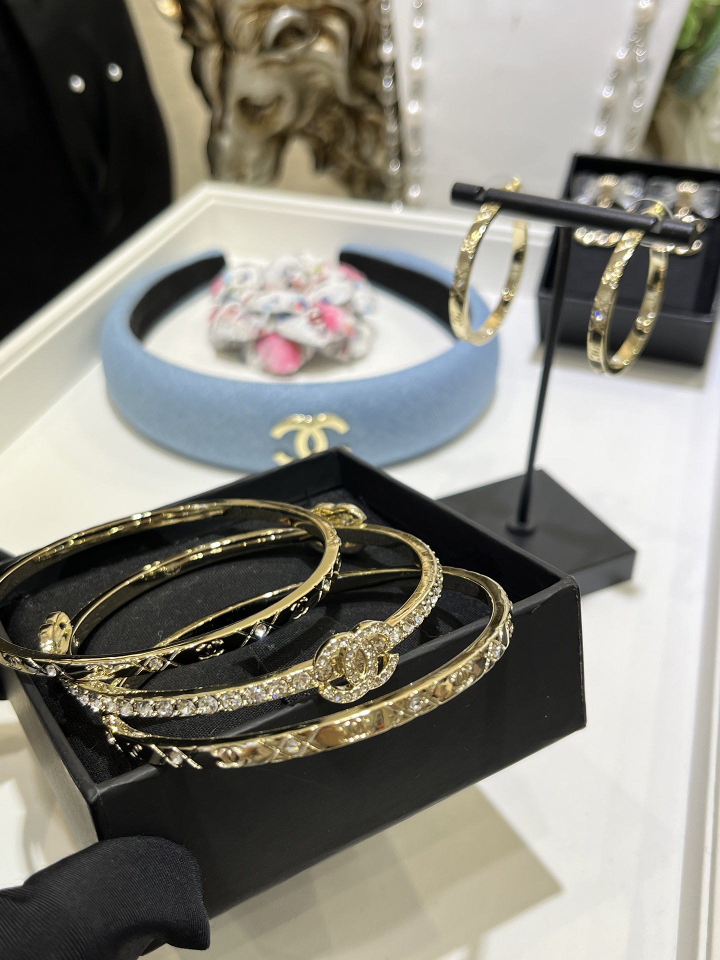 CHANEL Женский тройной браслет 25A CHANEL Женский тройной браслет 25A