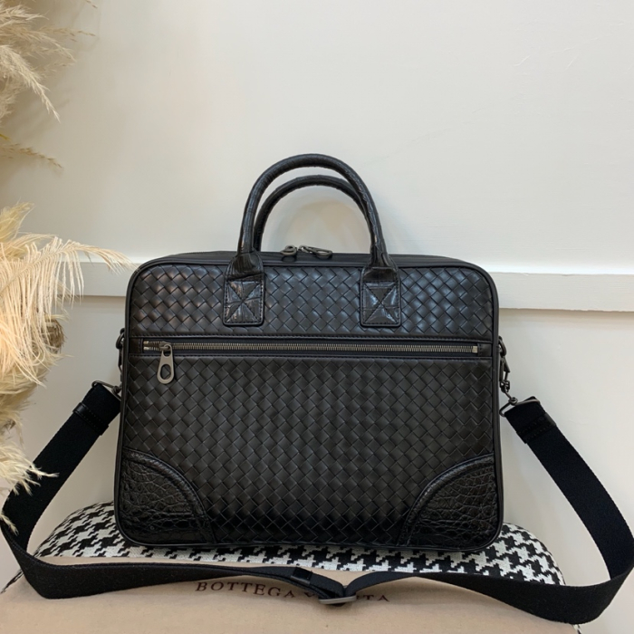 BOTTEGA VENETA Мужской Портфель крокодил и кожа