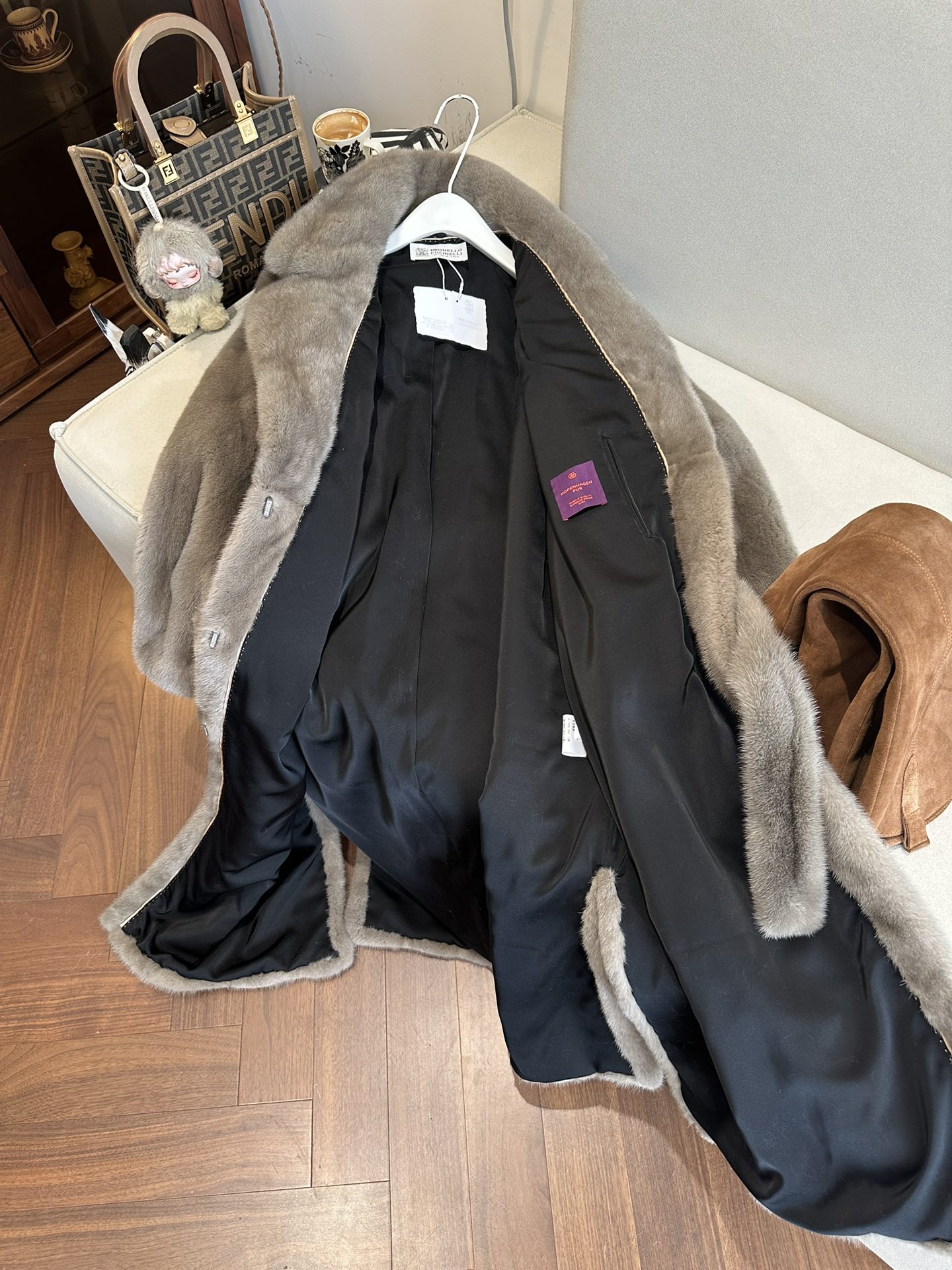 BRUNELLO CUCINELLI Женская шуба из норки BRUNELLO CUCINELLI Женская шуба из норки