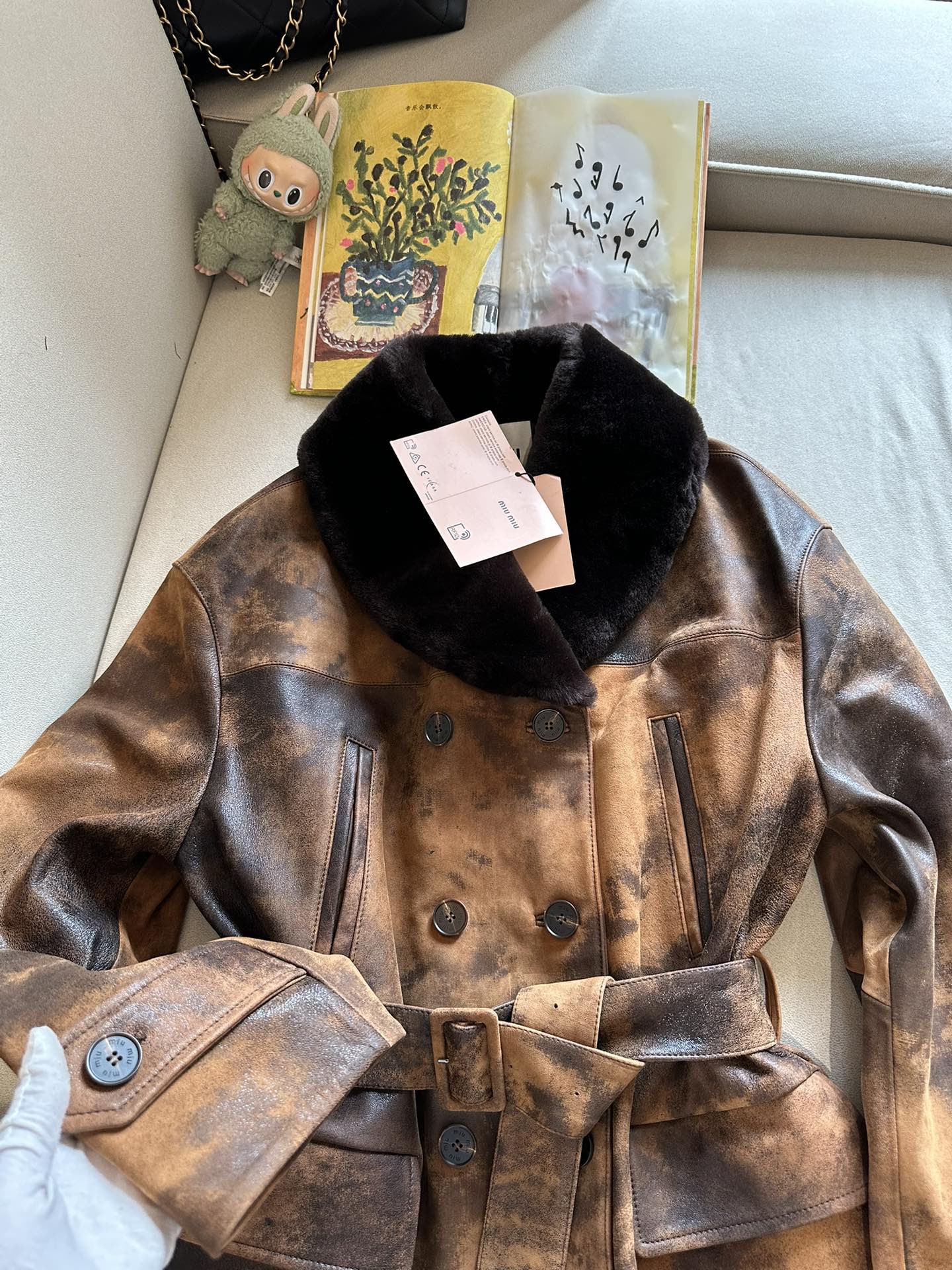 MIU MIU Женская кожаная куртка MIU MIU Женская кожаная куртка