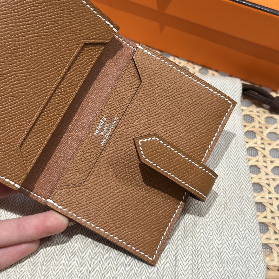 HERMES Кошелёк Bearn 10 см 37/Gold Epsom HERMES Кошелёк Bearn 10 см 37/Gold Epsom