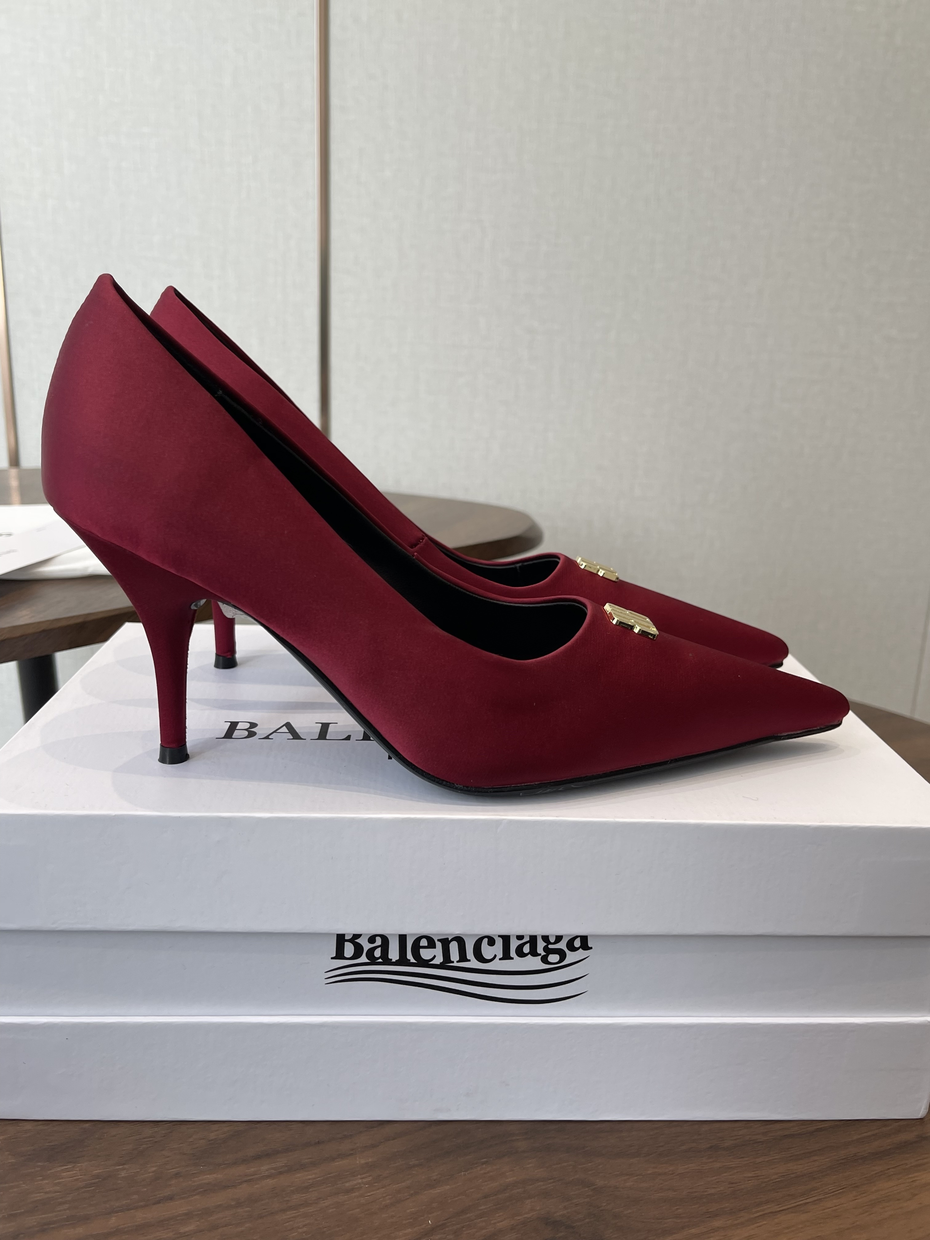 BALENCIAGA Женские туфли 