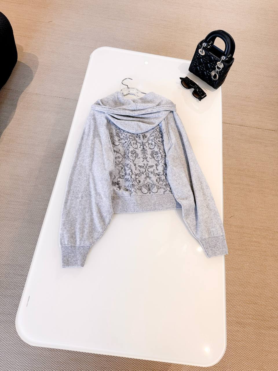 CHRISTIAN DIOR Женская толстовка CHRISTIAN DIOR Женская толстовка