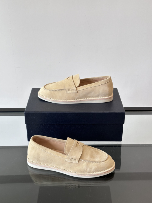 PRADA Мужские лоферы