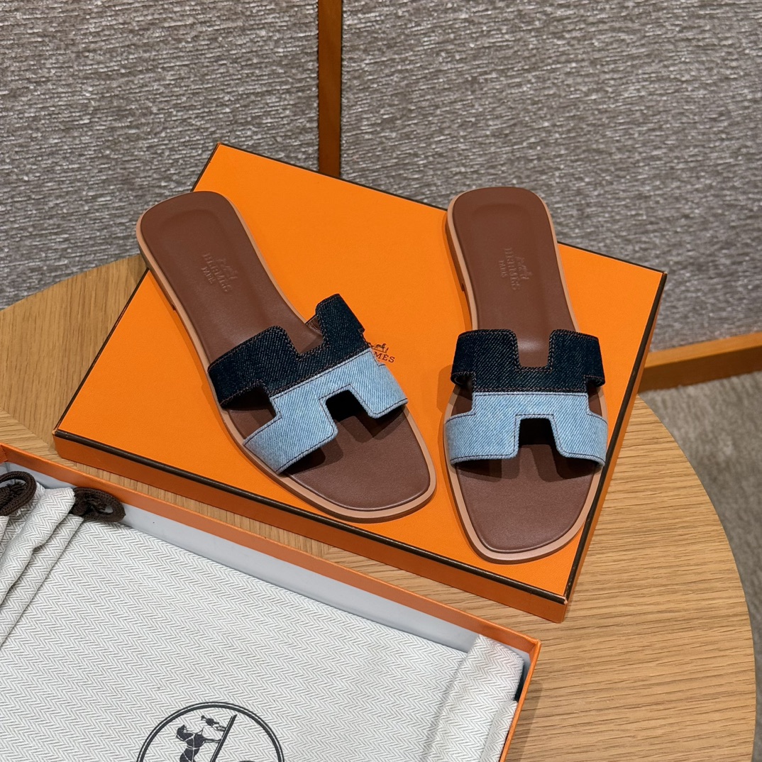 HERMES Женские сандалии Oran деним
