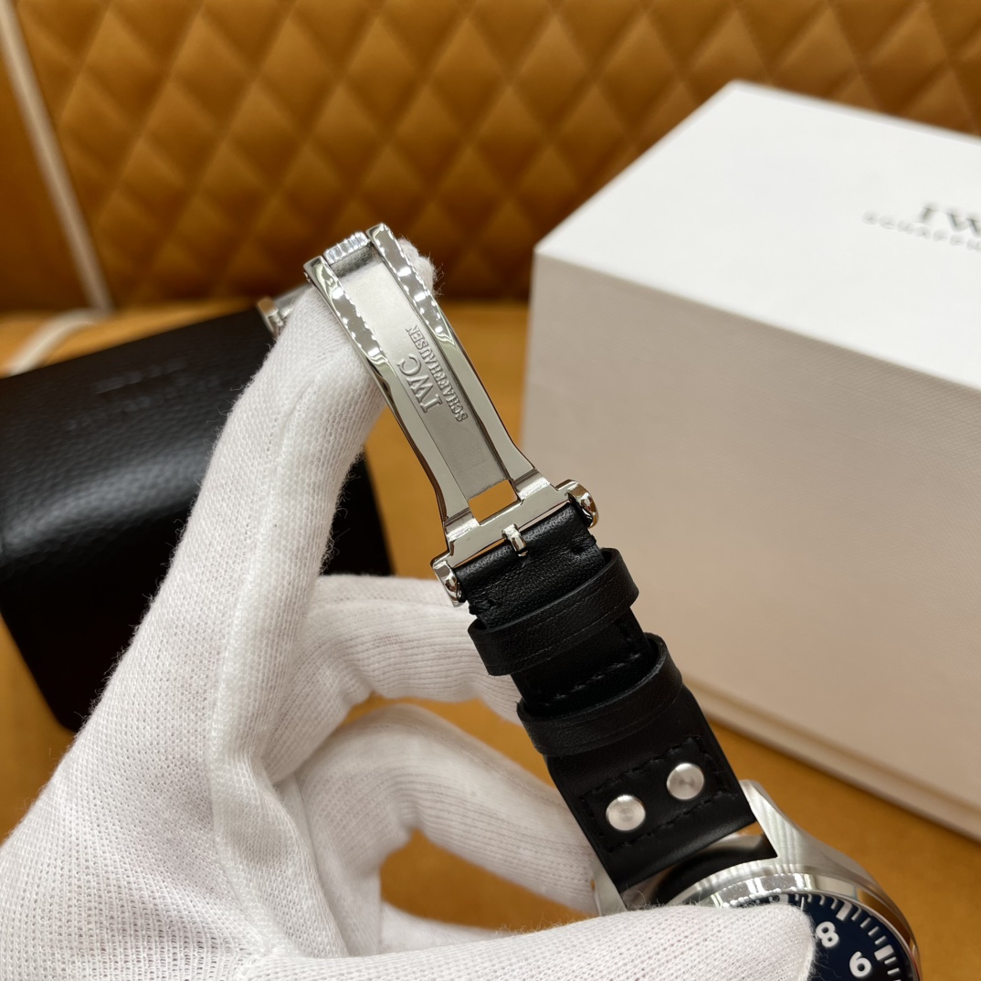 IWC Мужские часы Big Pilot IW501001 46 мм