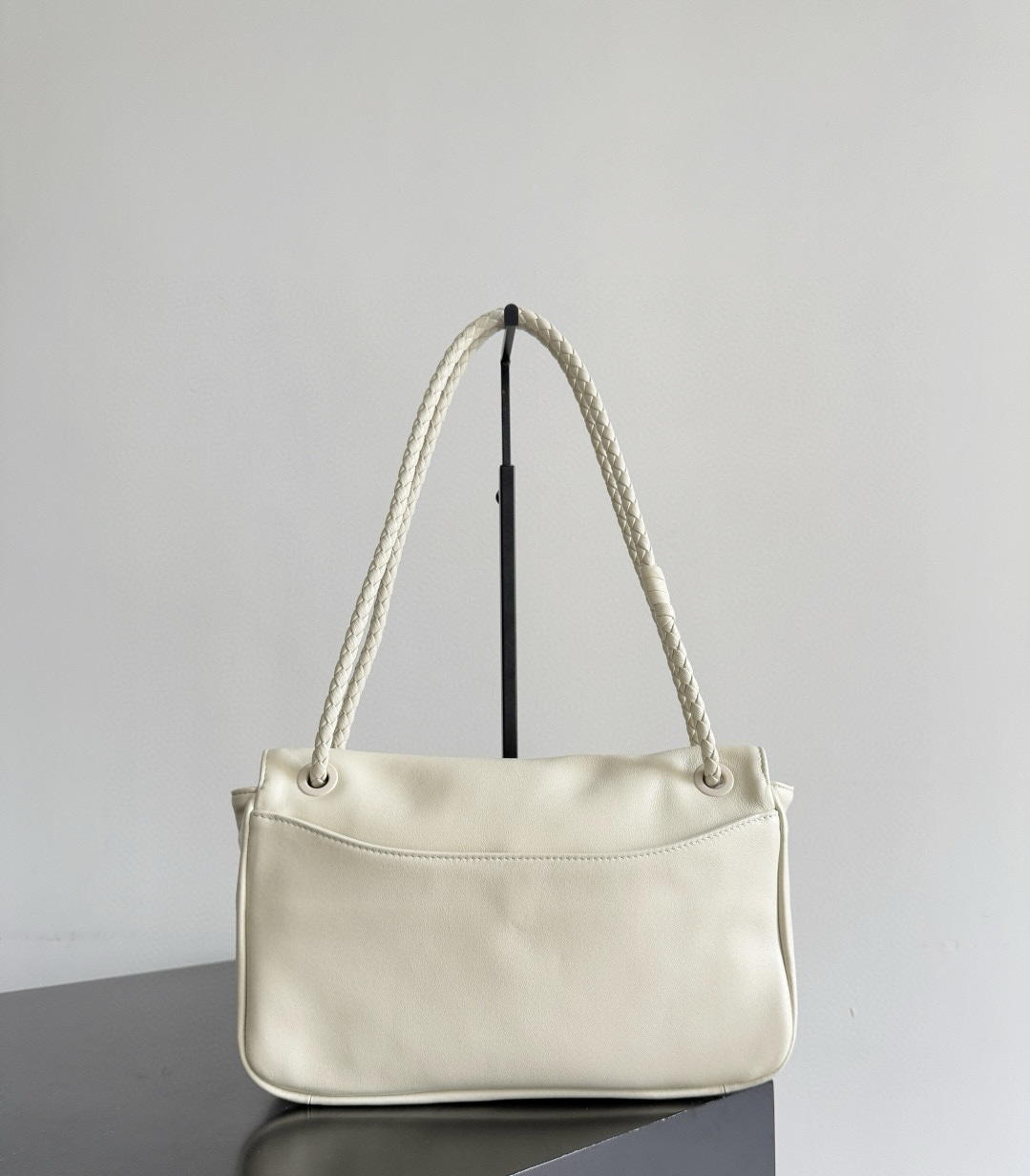 BOTTEGA VENETA Женская сумка Madison