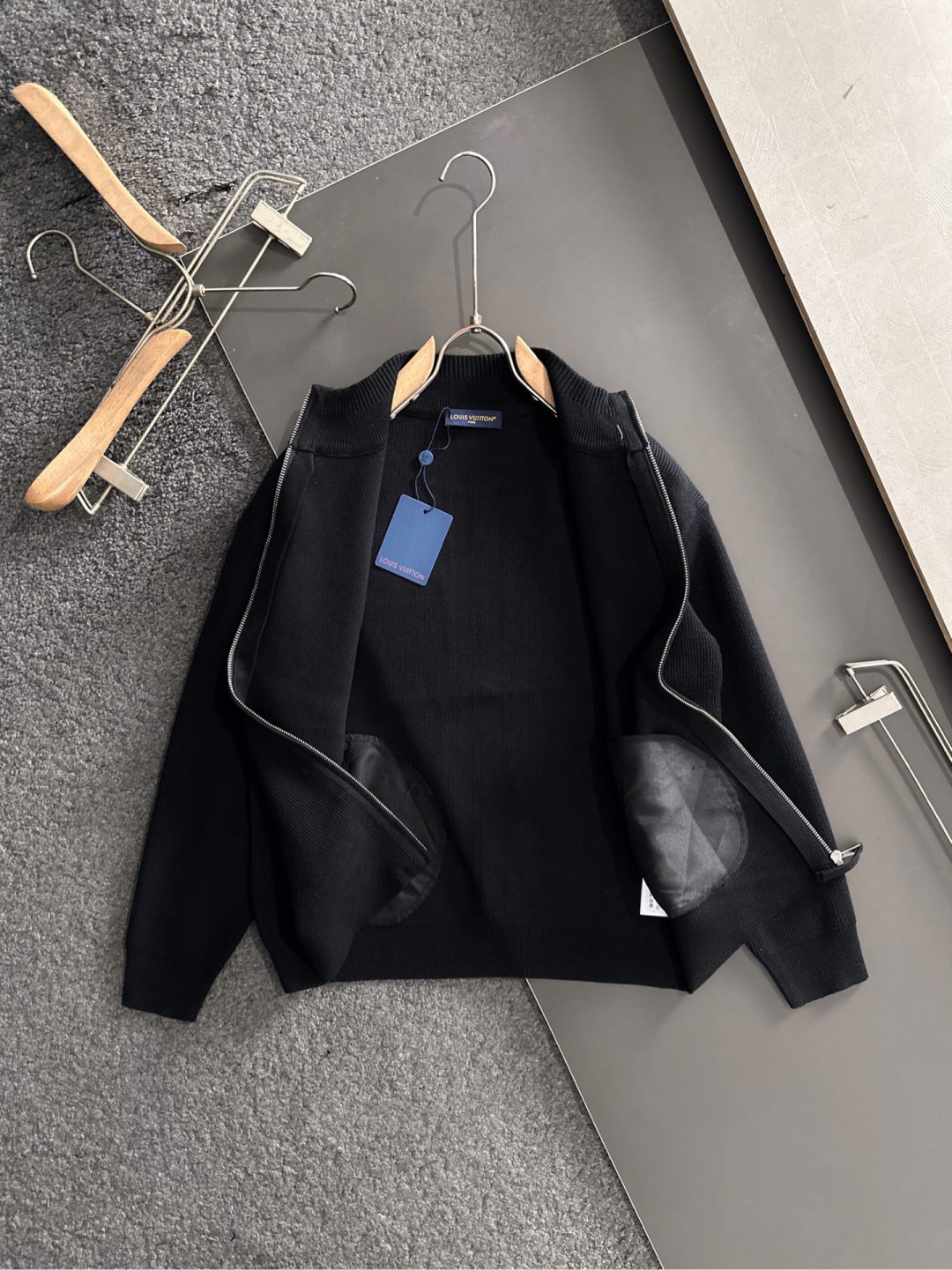 LOUIS VUITTON Мужской кардиган 
