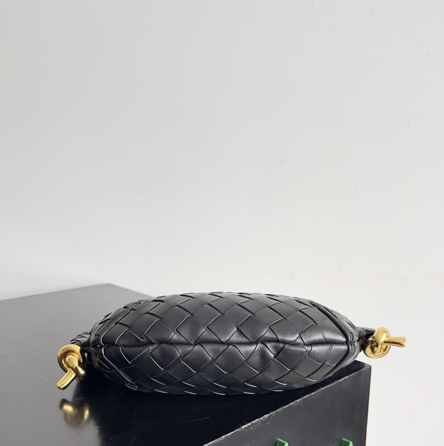 BOTTEGA VENETA Женская сумка Solstice Baby