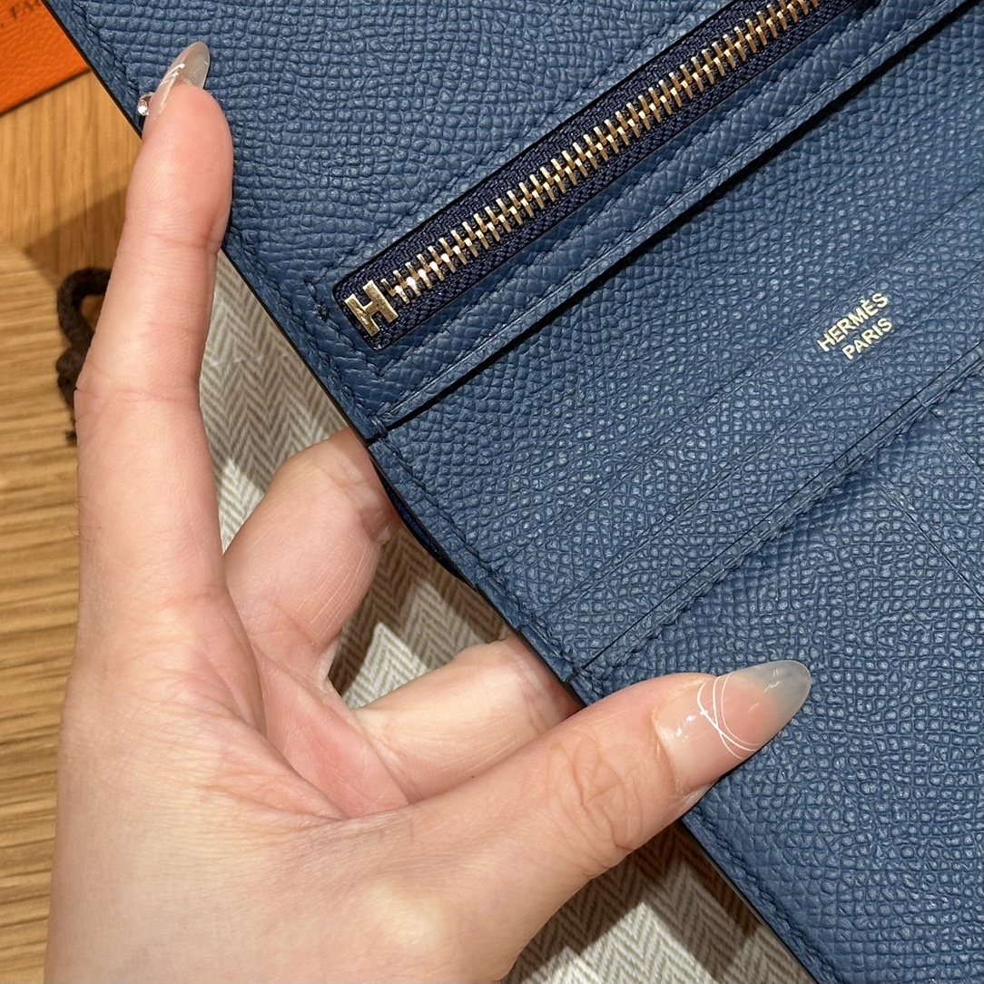 HERMES Кошелёк Bearn 12 см S4/Deep Blue Epsom HERMES Кошелёк Bearn 12 см S4/Deep Blue Epsom