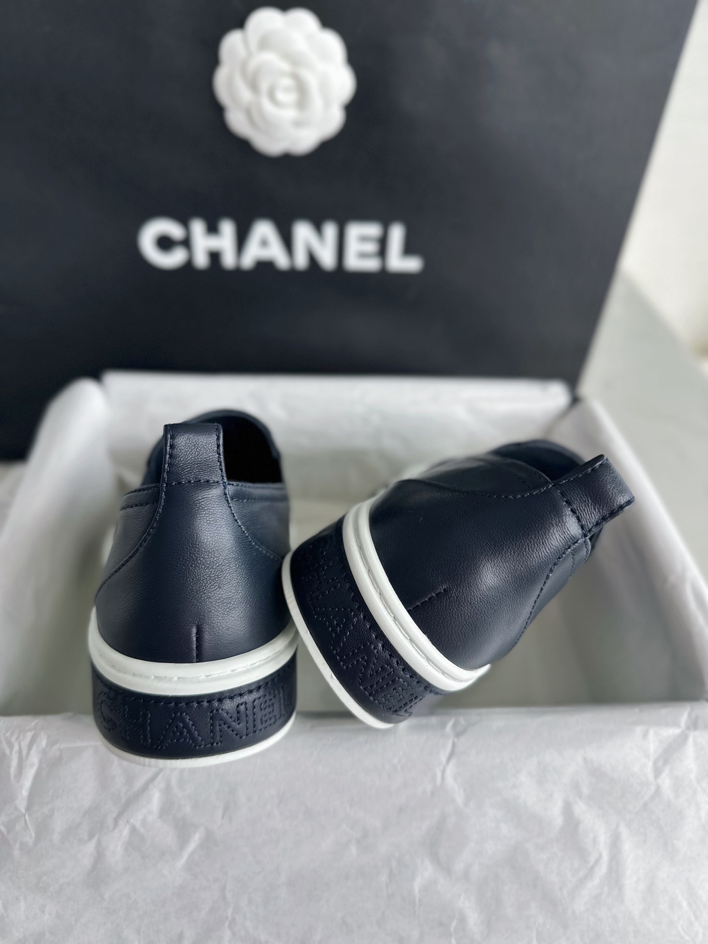 CHANEL Женские мокасины из кожи ягненка