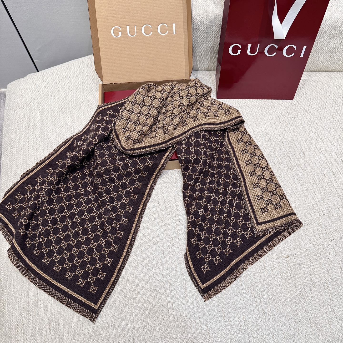 GUCCI Женский жаккардовый шарф 