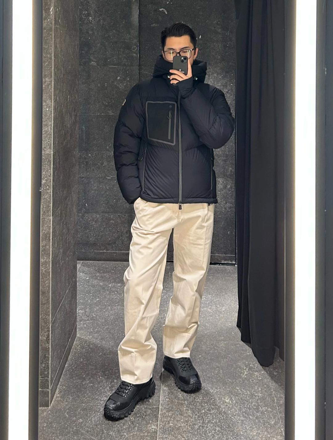 MONCLER Мужской пуховик Grenoble Mandres MONCLER Мужской пуховик Grenoble Mandres