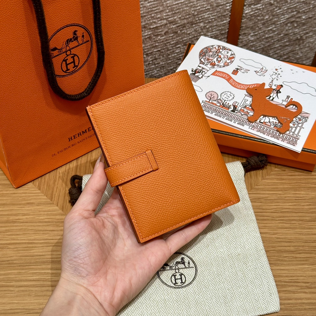 HERMES Кошелёк Bearn 12 см 93/Orange Epsom HERMES Кошелёк Bearn 12 см 93/Orange Epsom