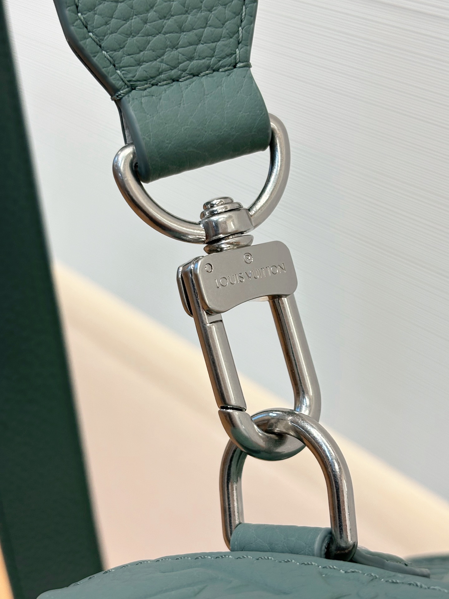 LOUIS VUITTON Мужской клатч сумка Soul Trunk M13871 LOUIS VUITTON Мужской клатч сумка Soul Trunk M13871