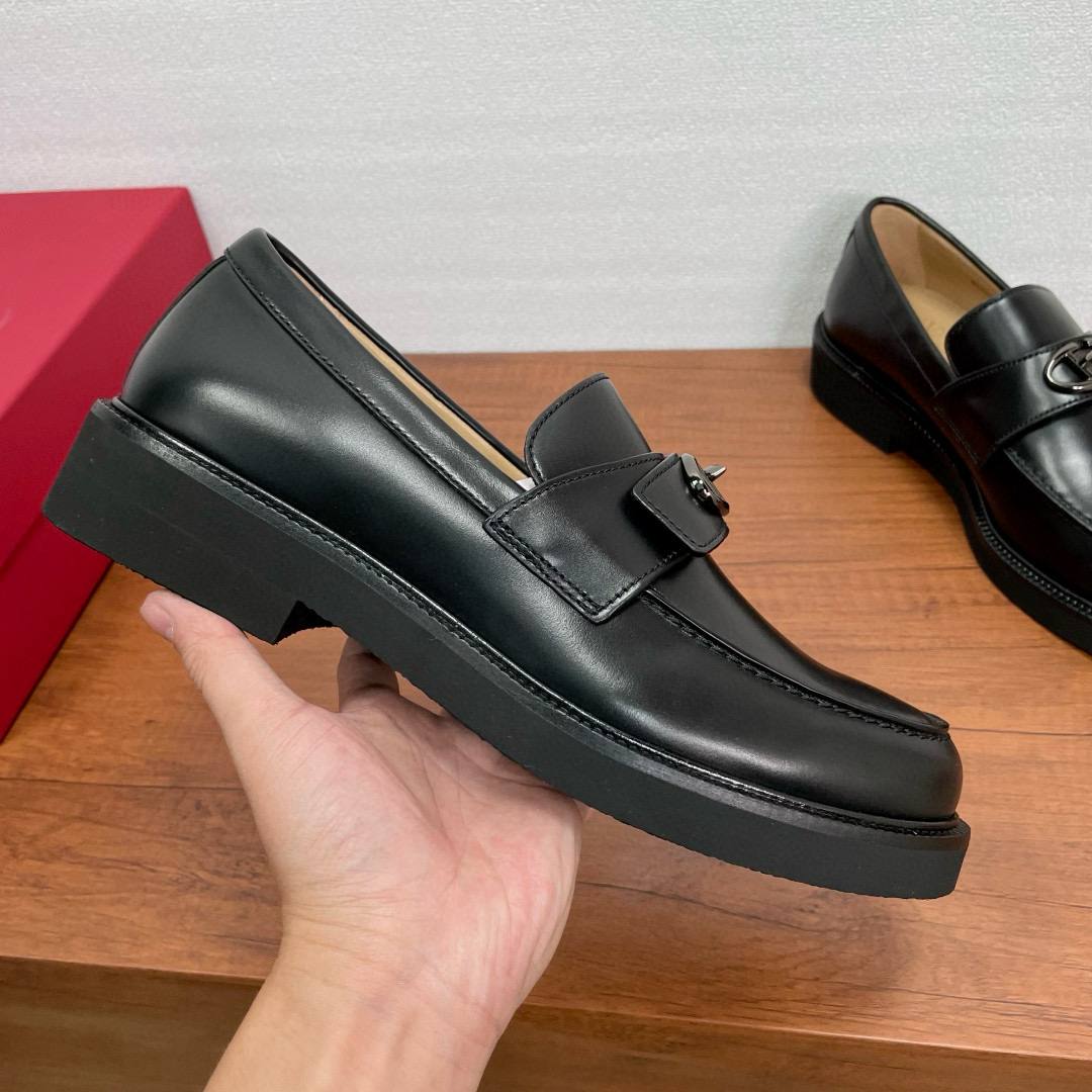 VALENTINO Мужские лоферы из телячьей кожи VALENTINO Мужские лоферы из телячьей кожи