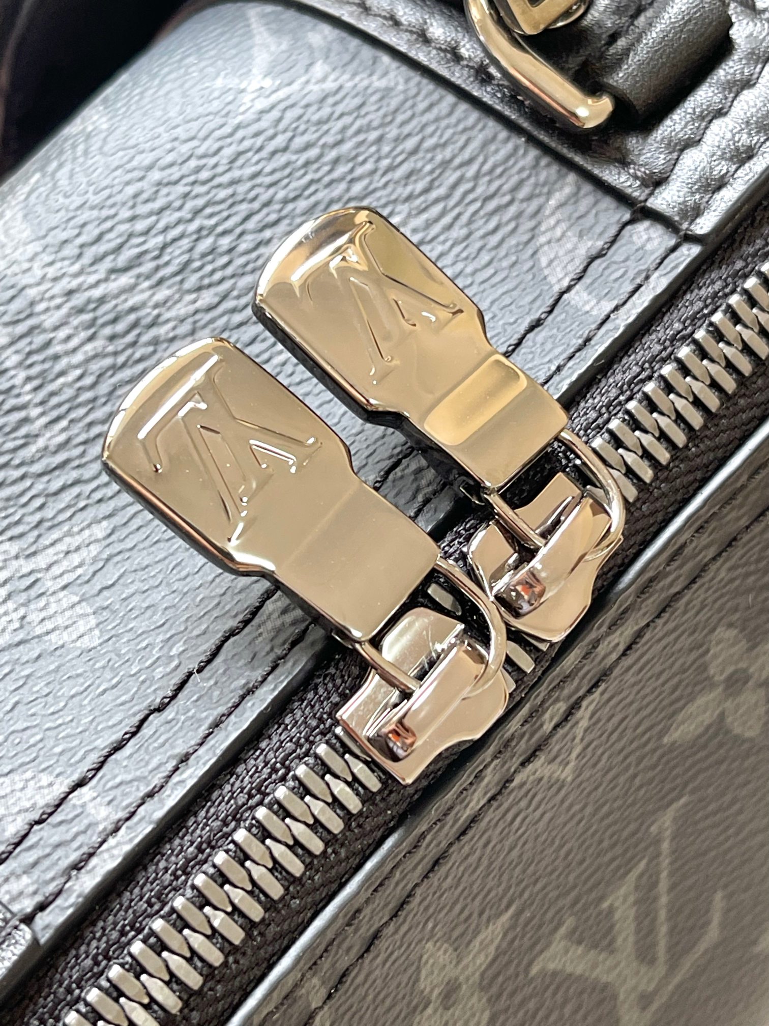 LOUIS VUITTON Мужской сумка City Keepall M45936 LOUIS VUITTON Мужской сумка City Keepall M45936