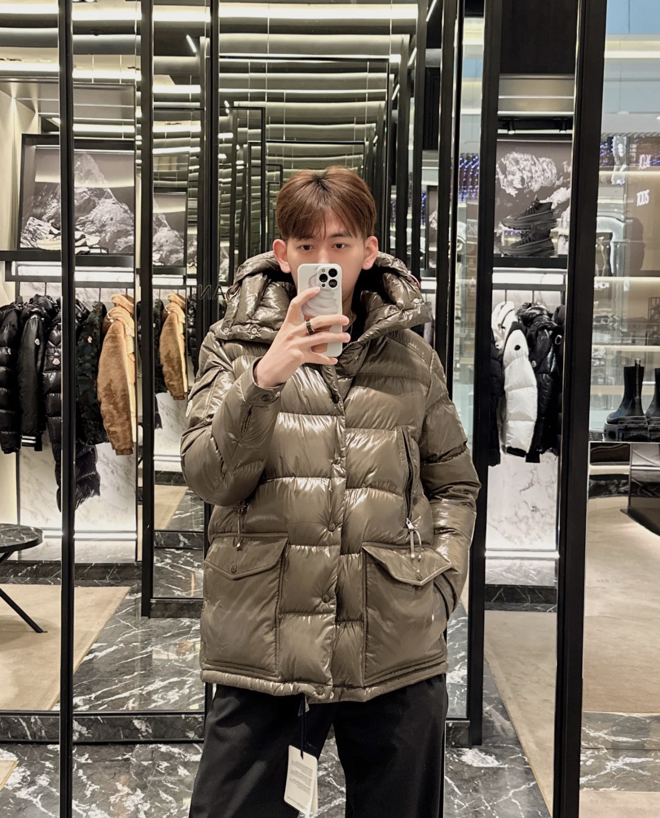 MONCLER Мужской пуховик Chiablese