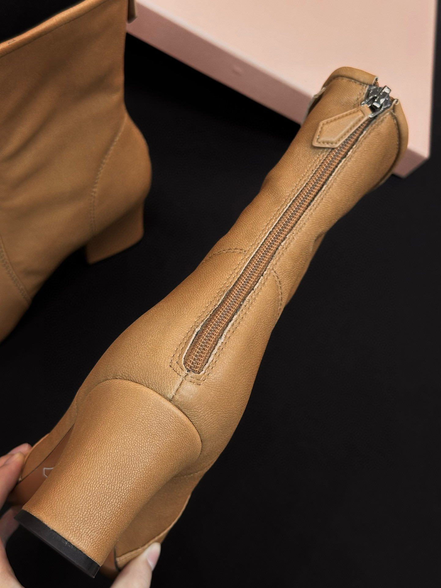 MIU MIU Женские ботильоны из овчины 