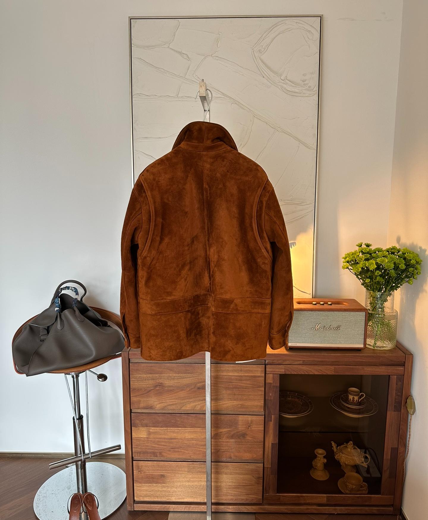 MIU MIU Женская куртка из замши MIU MIU Женская куртка из замши