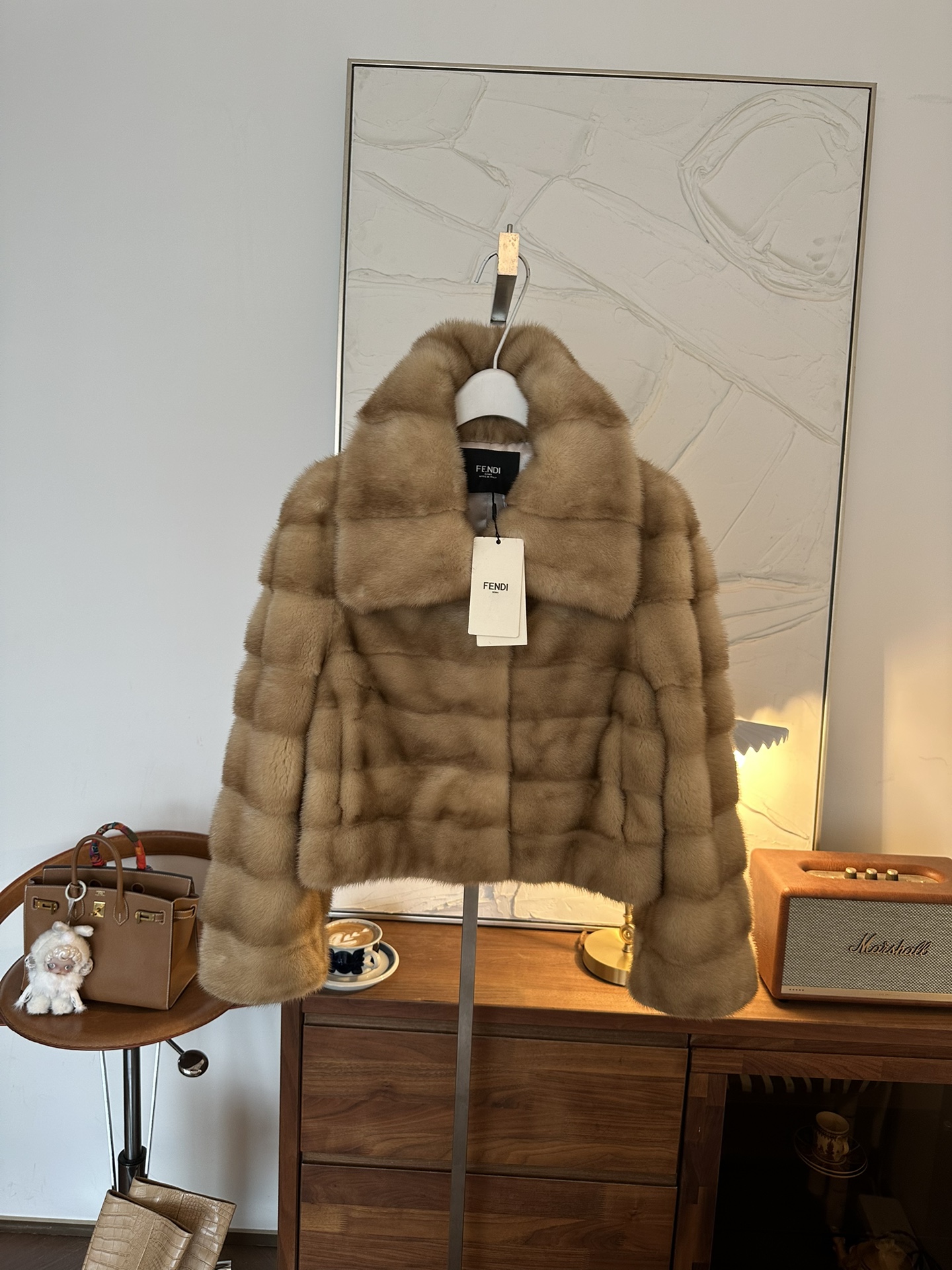 FENDI Женская шуба из норки  FENDI Женская шуба из норки