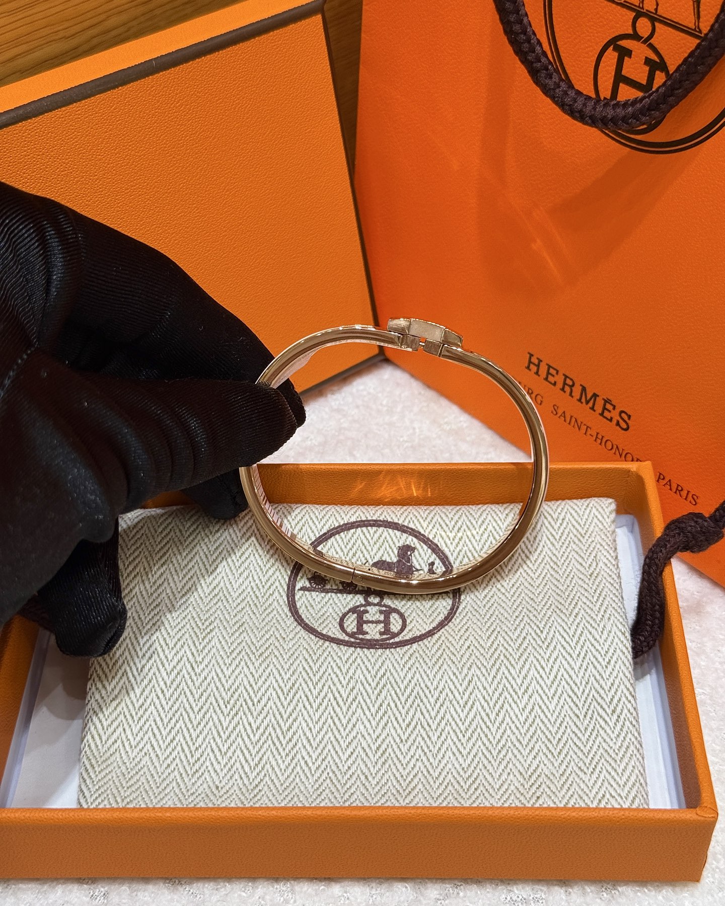 HERMES Браслет Clic H HERMES Браслет Clic H