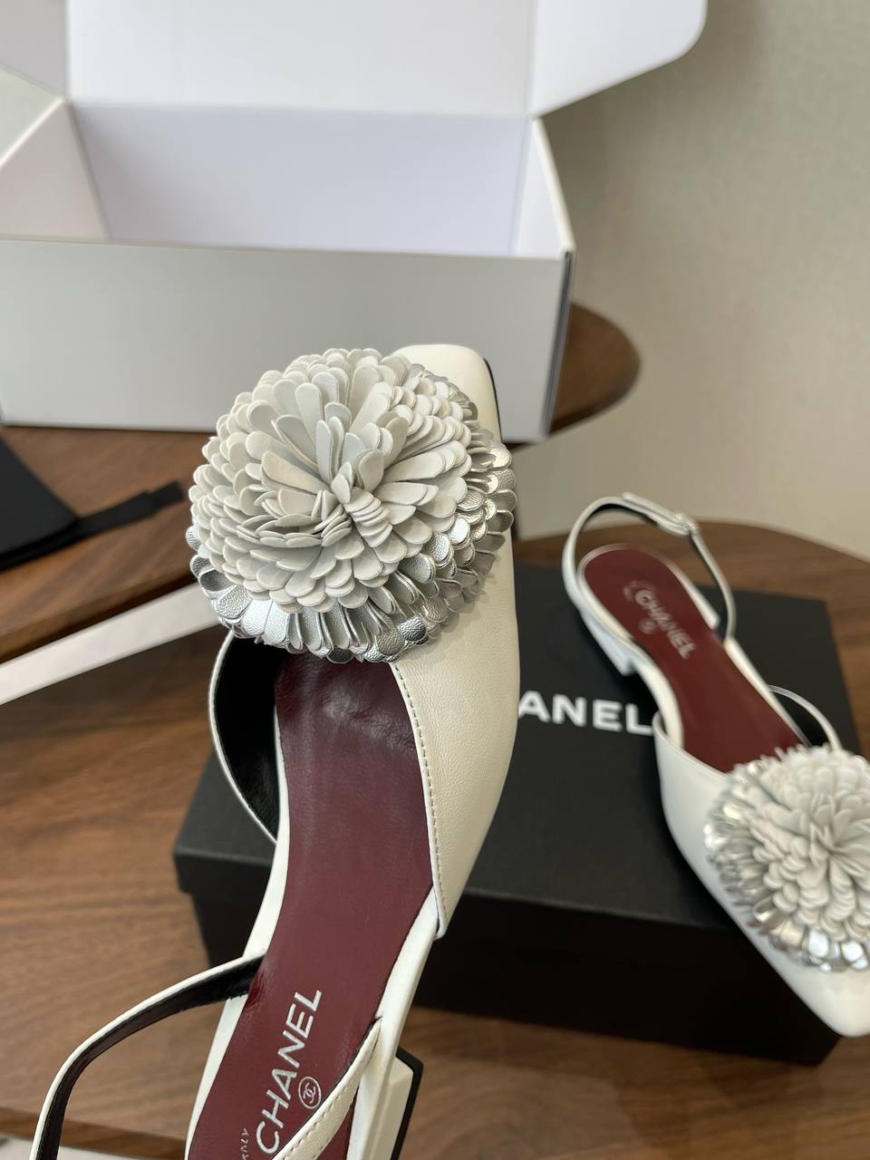 CHANEL Женские туфли из овечьей кожи CHANEL Женские туфли из овечьей кожи