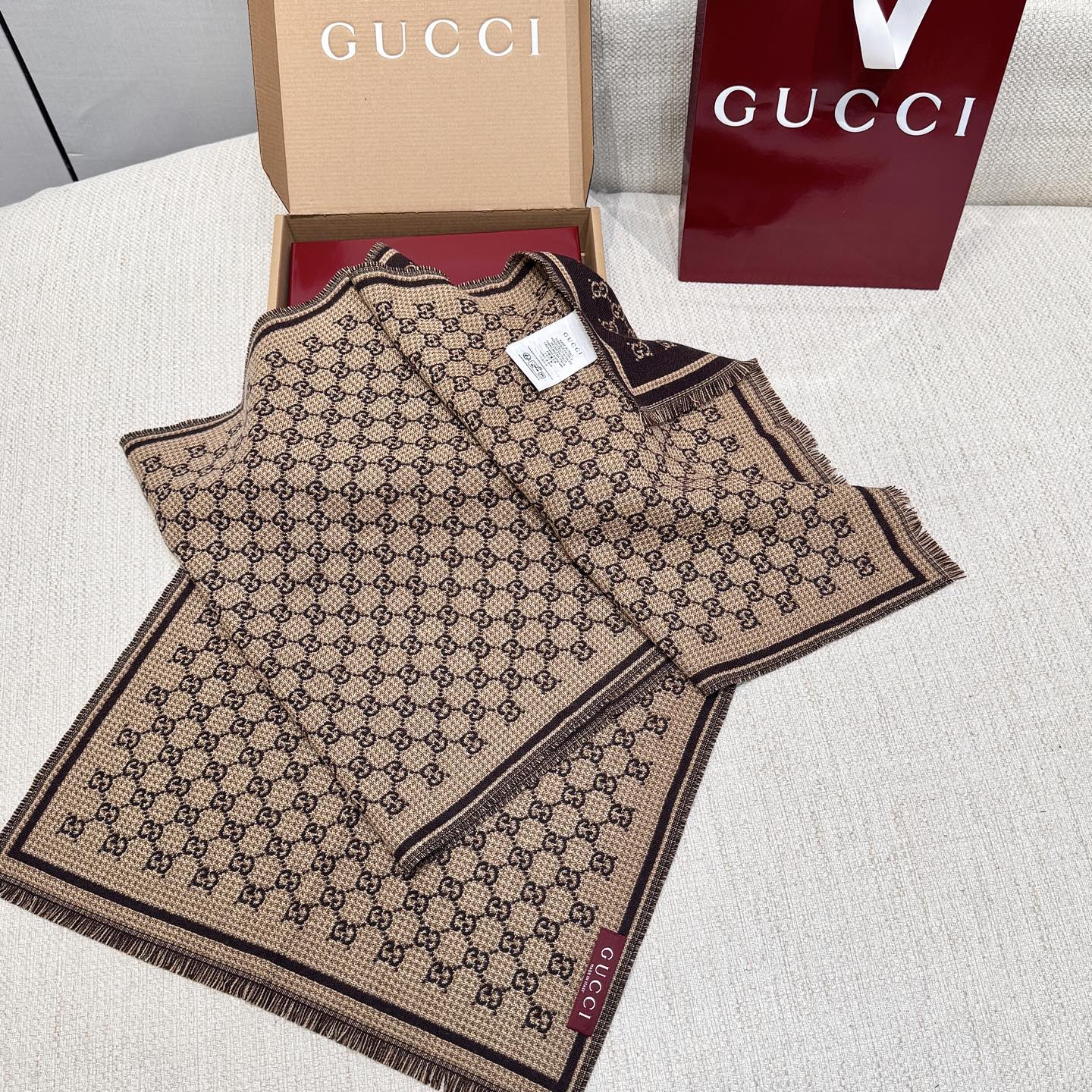 GUCCI Женский жаккардовый шарф 