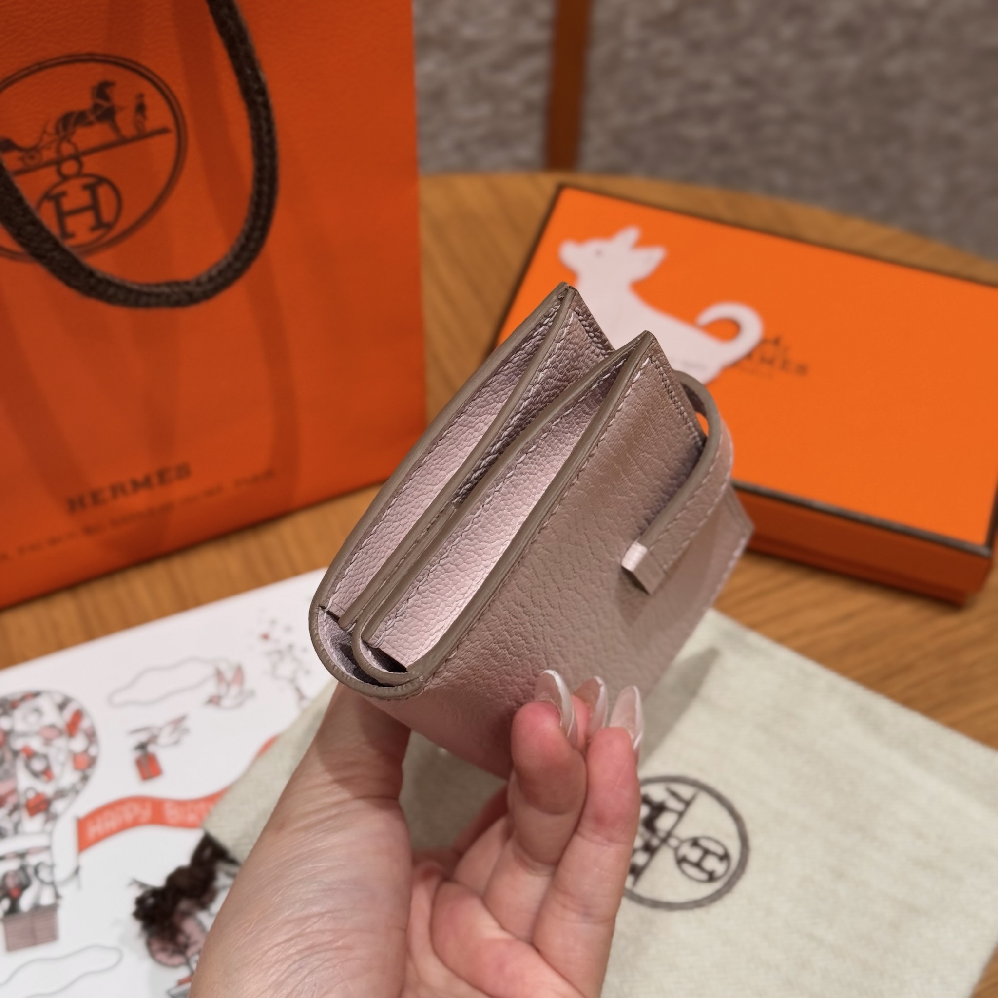 HERMES Кошелёк Bearn 10 см 09/Mauve Chèvre HERMES Кошелёк Bearn 10 см 09/Mauve Chèvre