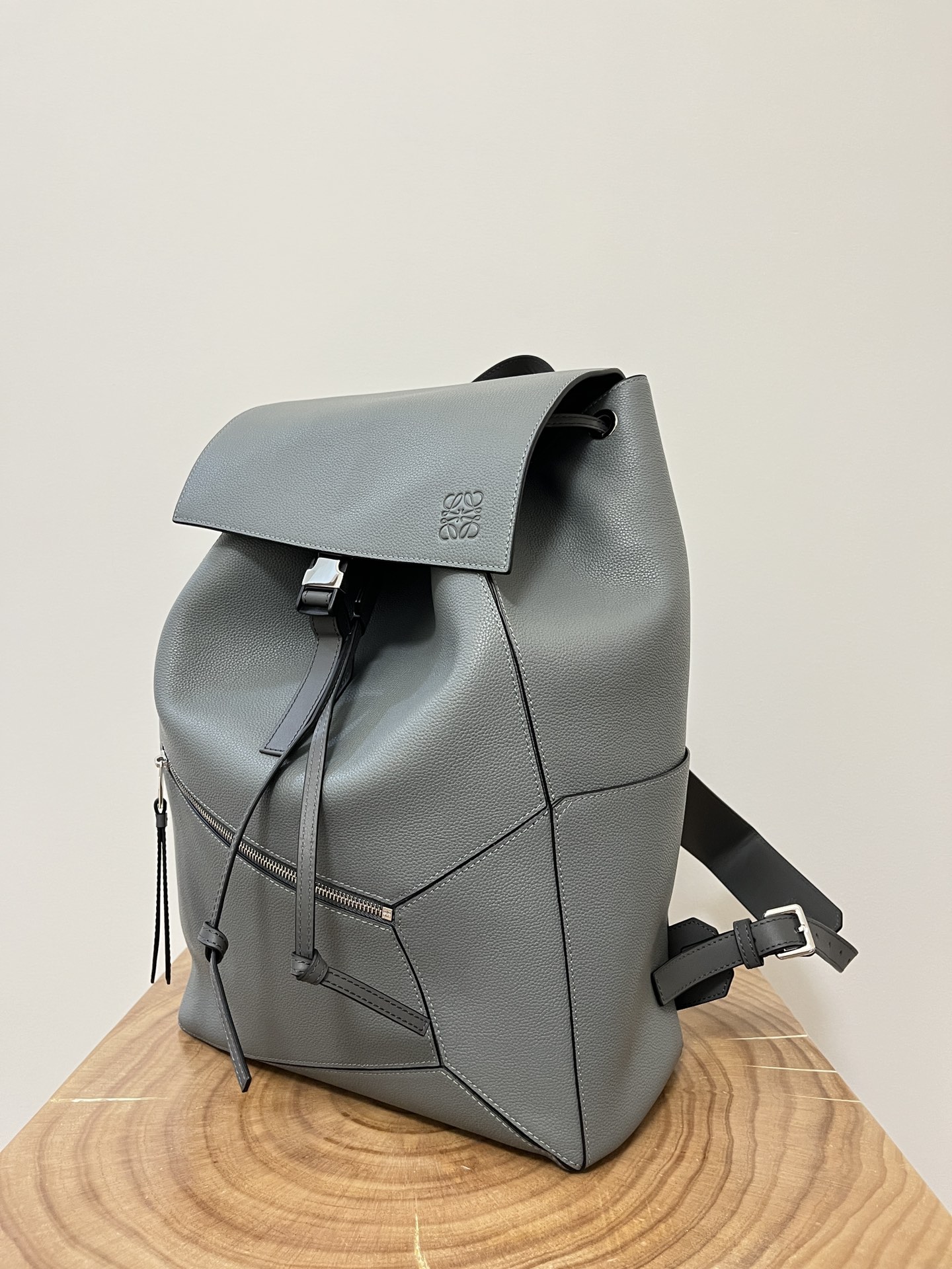 LOEWE Мужской рюкзак Puzzle однотонный