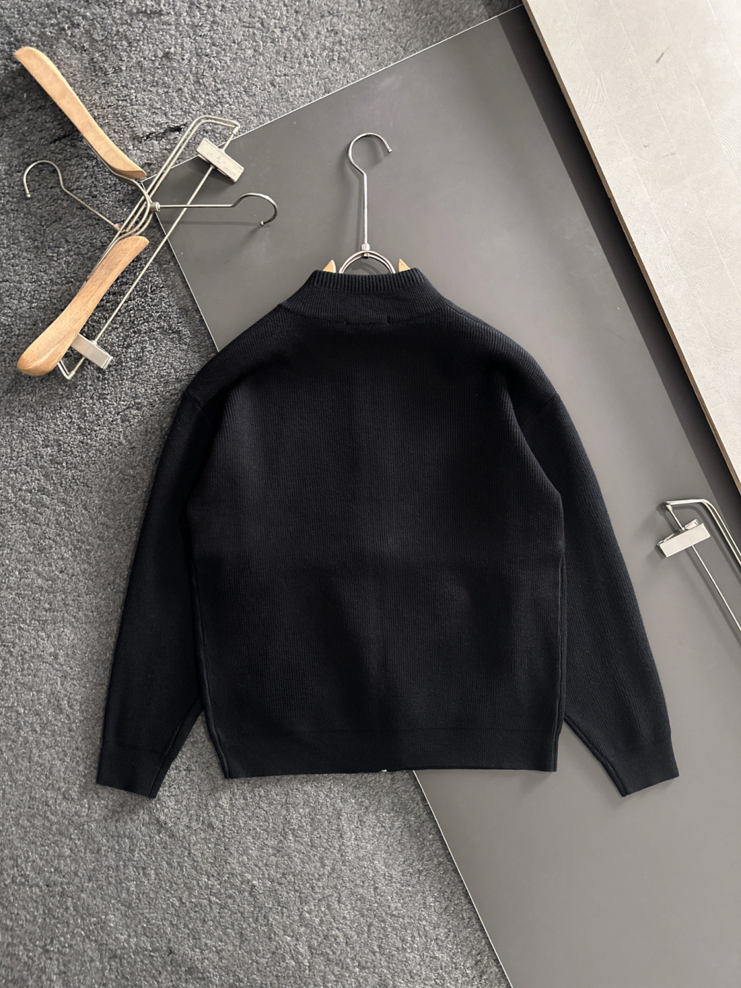 LOUIS VUITTON Мужской кардиган 