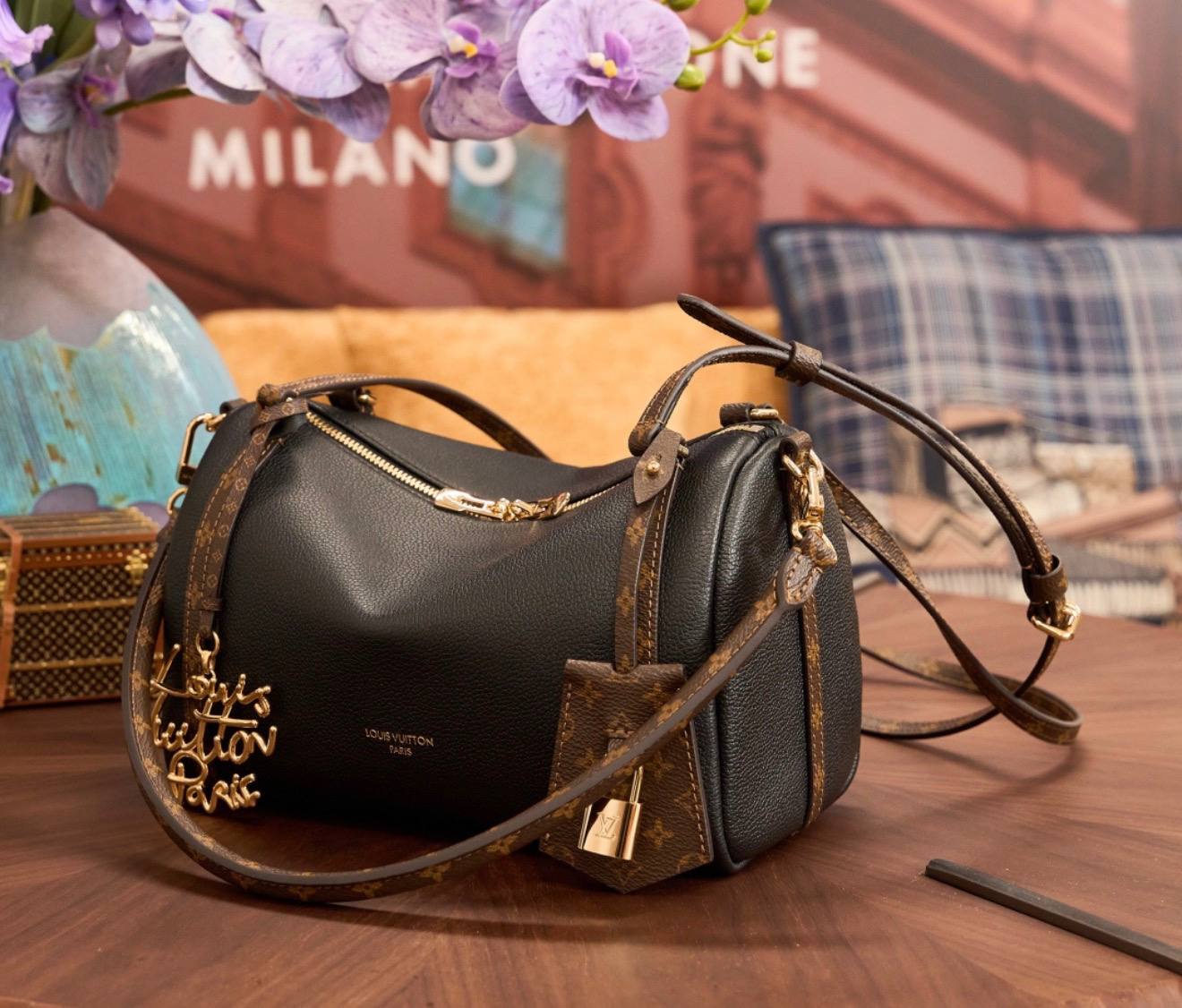 LOUIS VUITTON Женская сумка Express PM M26039 LOUIS VUITTON Женская сумка Express PM M26039