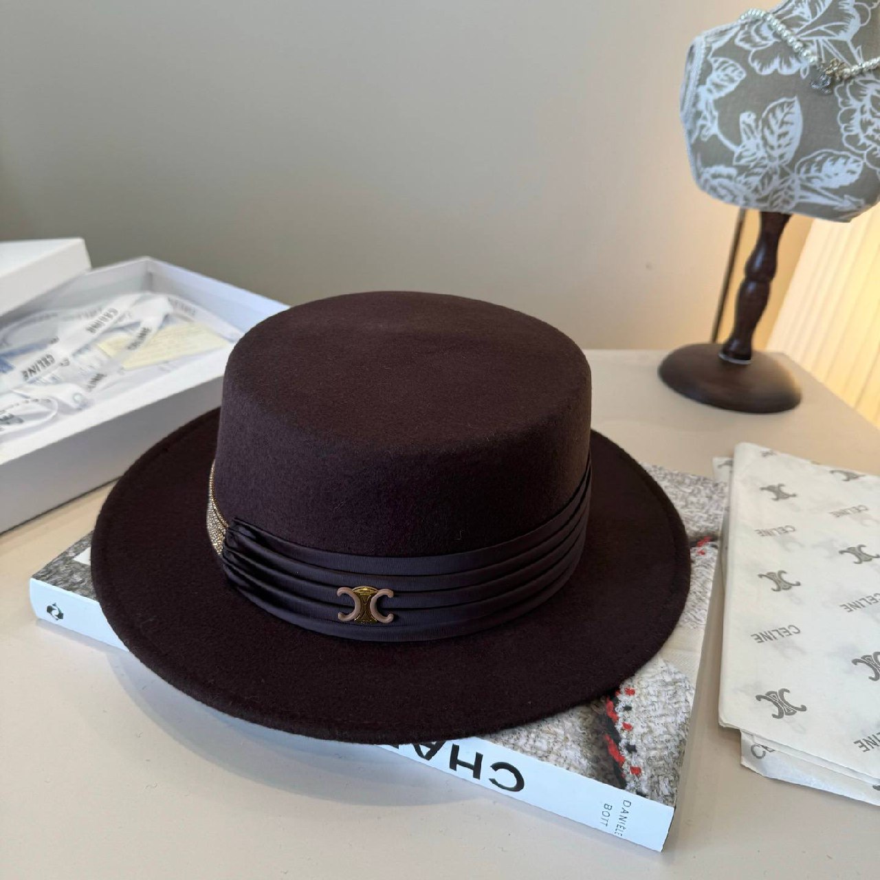 CELINE Женская шляпа из шерсти