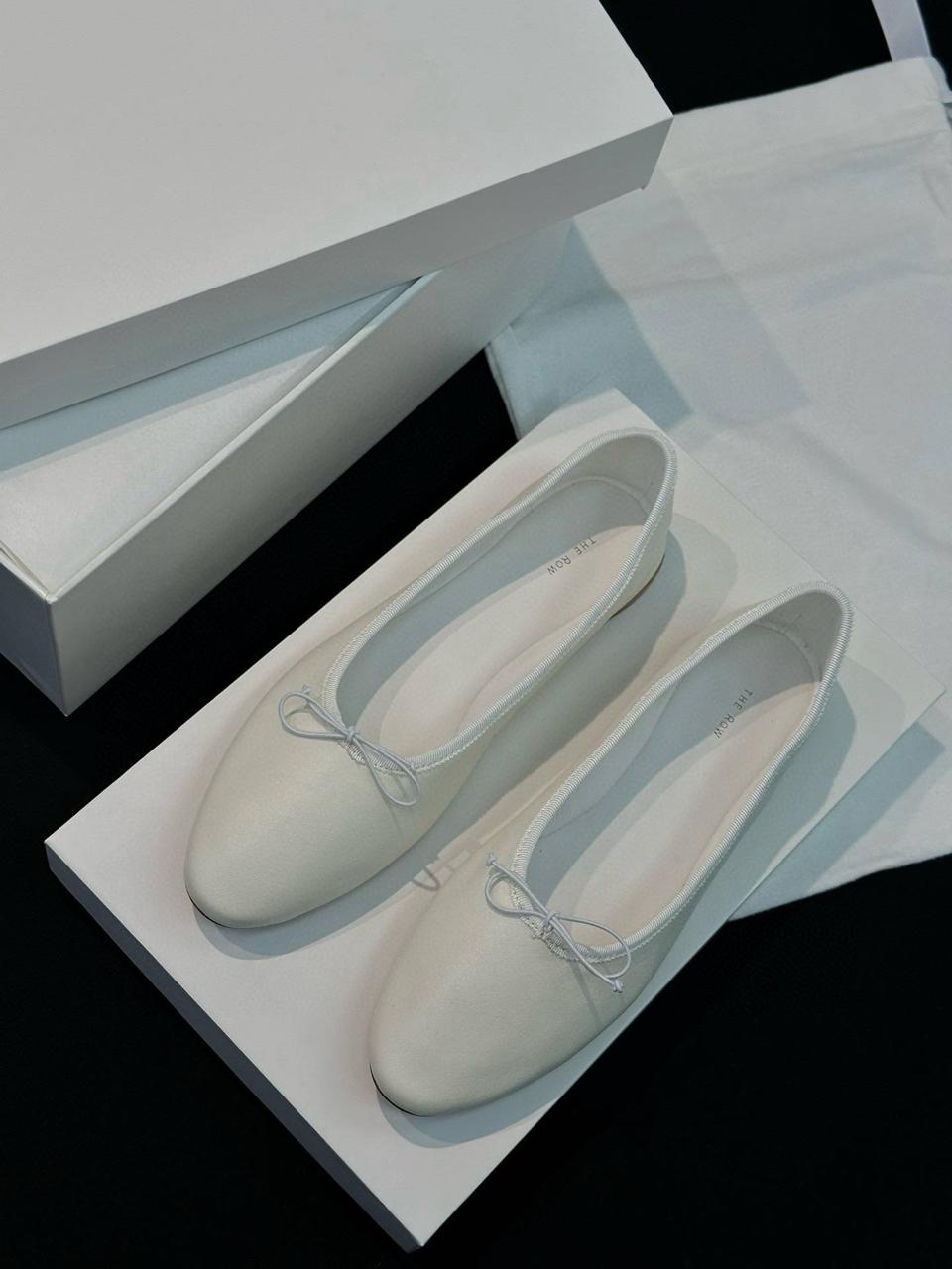 THE ROW Атласные балетки THE ROW Атласные балетки