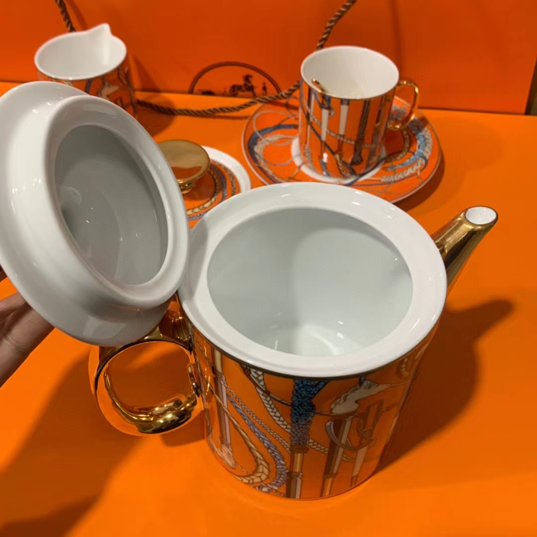HERMES Чайный сервиз 15 предметов HERMES Чайный сервиз 15 предметов