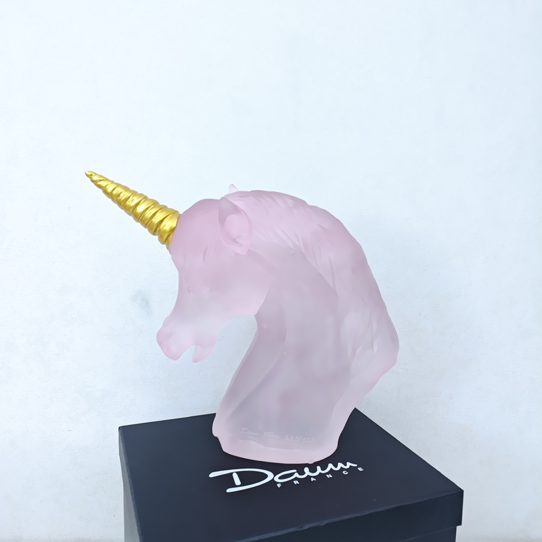 DAUM Хрустальный орнамент единорог