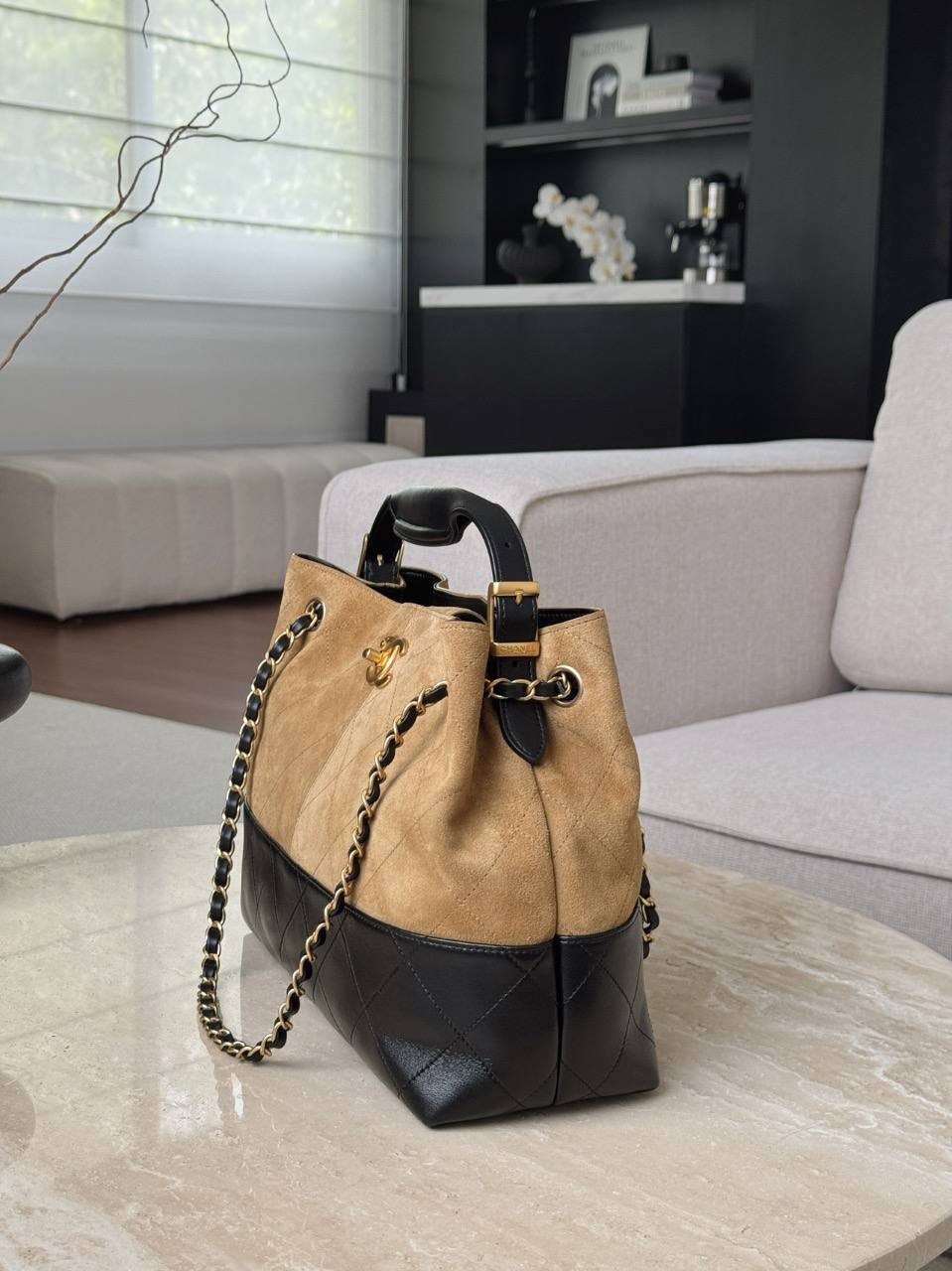 CHANEL Женская сумка Hobo 25 A CHANEL Женская сумка Hobo 25 A